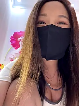 Snapshot of SSSniang- chatting on October 14, 2025, 12:28 pm SSSniang- online show from October 14, 2025, 12:28 pm