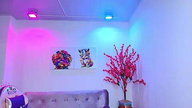 Arianna sweeet online show from February 11, 2025, 6:51 am