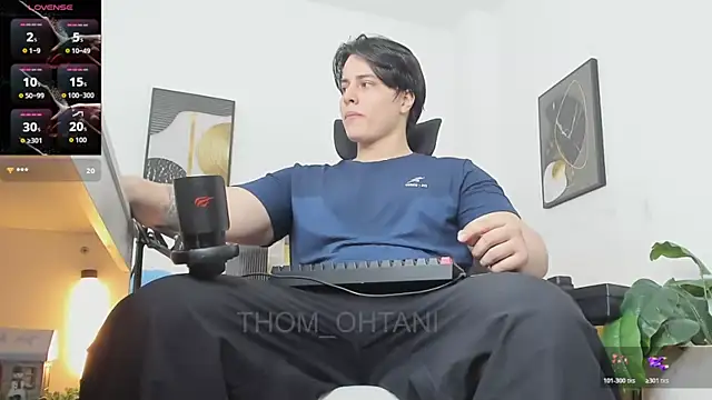 Snapshot of Thom_Ohtani chatting on July 28, 2026, 10:42 pm Thom Ohtani online show from July 28, 2026, 10:42 pm