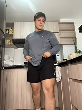 Snapshot of Thom_Ohtani chatting on November 2, 2025, 7:52 pm Thom Ohtani online show from November 2, 2025, 7:52 pm