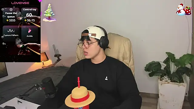 Snapshot of Thom_Ohtani chatting on November 14, 2025, 10:57 pm Thom Ohtani online show from November 14, 2025, 10:57 pm