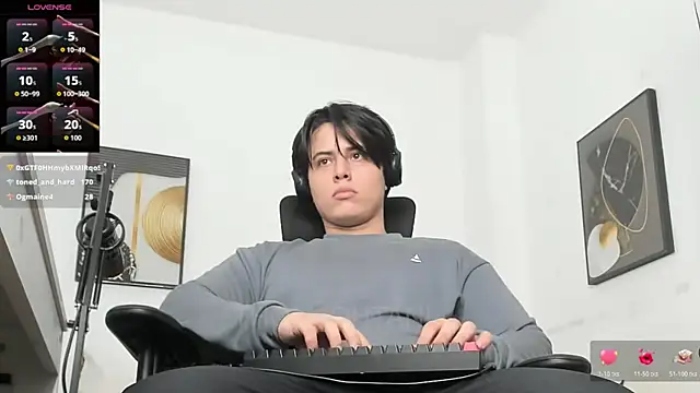 Snapshot of Thom_Ohtani chatting on July 23, 2026, 9:44 pm Thom Ohtani online show from July 23, 2026, 9:44 pm