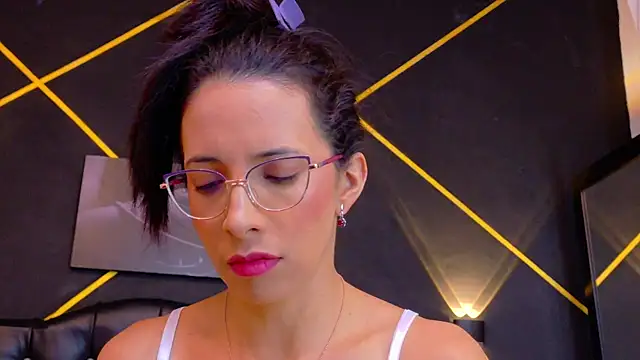 Snapshot of amabel_zambrano chatting on May 14, 2026, 11:07 am amabel zambrano online show from May 14, 2026, 11:07 am