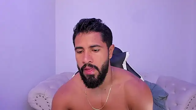 Santiago huntt online show from November 27, 2025, 12:49 pm