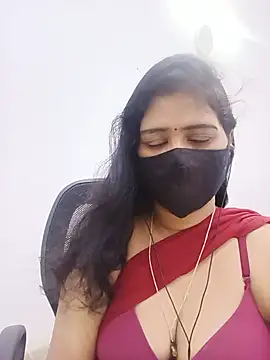 Snapshot of Lucky-Deepthi chatting on May 21, 2026, 11:24 pm Lucky-Deepthi online show from May 21, 2026, 11:24 pm