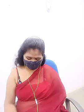 Snapshot of Lucky-Deepthi chatting on February 21, 2025, 5:42 pm Lucky-Deepthi online show from February 21, 2025, 5:42 pm