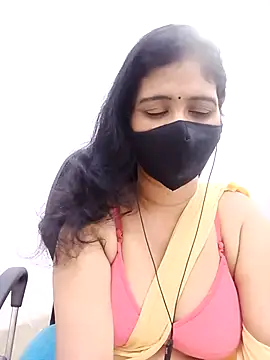 Snapshot of Lucky-Deepthi chatting on April 5, 2026, 1:51 pm Lucky-Deepthi online show from April 5, 2026, 1:51 pm