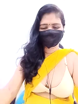 Snapshot of Lucky-Deepthi chatting on May 2, 2026, 12:05 am Lucky-Deepthi online show from May 2, 2026, 12:05 am