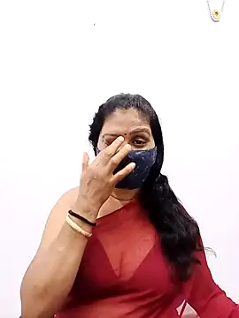 Snapshot of Lucky-Deepthi chatting on February 26, 2025, 5:21 pm Lucky-Deepthi online show from February 26, 2025, 5:21 pm