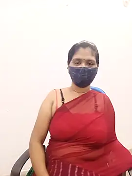 Snapshot of Lucky-Deepthi chatting on February 22, 2025, 11:46 pm Lucky-Deepthi online show from February 22, 2025, 11:46 pm