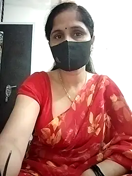 priyancyfun online show from November 3, 2025, 5:05 pm