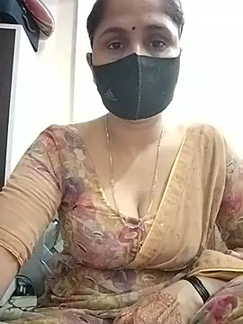 Snapshot of priyancyfun chatting on August 4, 2026, 4:22 pm priyancyfun online show from August 4, 2026, 4:22 pm
