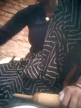 Amaya Bajwa online show from December 17, 2025, 12:10 pm