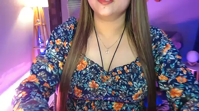 Snapshot of Mitikaa chatting on June 15, 2026, 1:33 pm Mitikaa online show from June 15, 2026, 1:33 pm