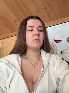 mewKate online show from February 6, 2026, 10:55 am