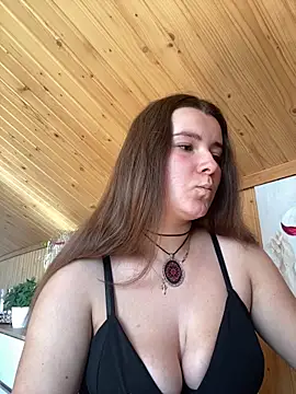 Snapshot of mewKate chatting on June 8, 2026, 1:33 pm mewKate online show from June 8, 2026, 1:33 pm