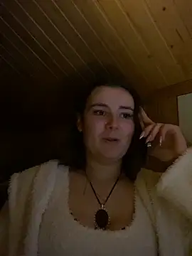 mewKate online show from April 29, 2026, 7:20 pm