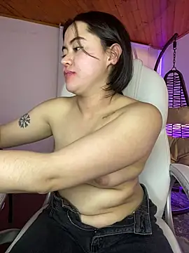 Snapshot of Camila_pinkk chatting on July 28, 2026, 4:39 pm Camila pinkk online show from July 28, 2026, 4:39 pm