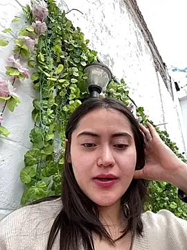 Snapshot of Camila_pinkk chatting on July 28, 2026, 3:21 pm Camila pinkk online show from July 28, 2026, 3:21 pm