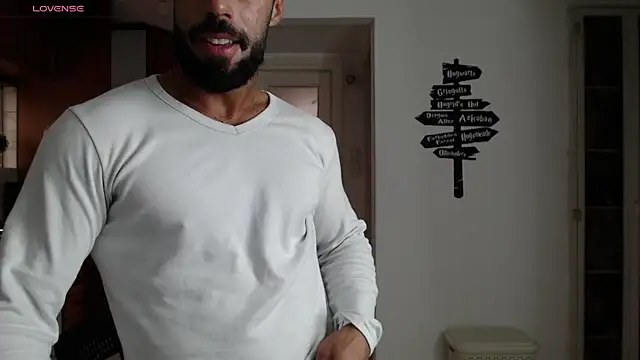 Snapshot of todddantes25 chatting on March 22, 2025, 11:00 am todddantes25 online show from March 22, 2025, 11:00 am