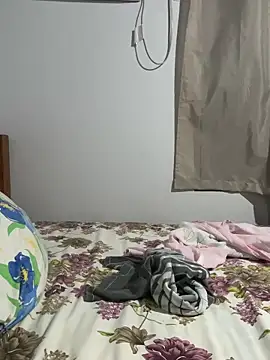 LuizaDiaz online show from November 9, 2025, 1:20 am