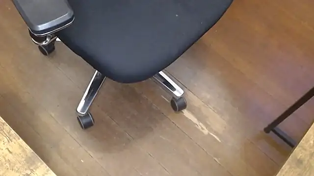 Snapshot of marcof8in chatting on December 4, 2025, 11:53 am marcof8in online show from December 4, 2025, 11:53 am