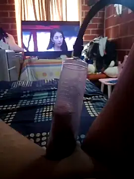 parejanuevahoff online show from October 5, 2025, 6:09 pm