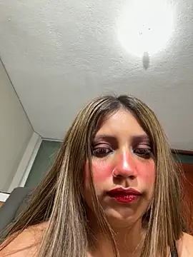 Snapshot of Adrianisx chatting on November 3, 2025, 3:12 am Adrianisx online show from November 3, 2025, 3:12 am