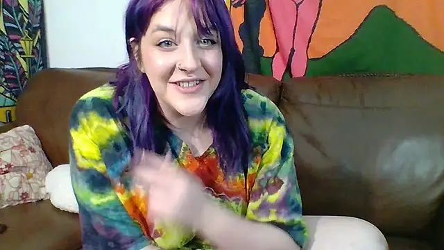 sierrapixie online show from February 6, 2025, 4:53 am