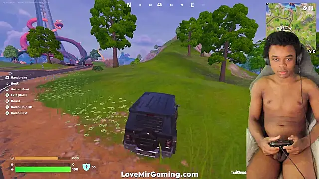 Snapshot of lovemirgaming chatting on October 12, 2025, 4:19 pm lovemirgaming online show from October 12, 2025, 4:19 pm