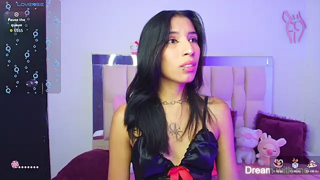 Snapshot of Silver_Rosex chatting on October 28, 2025, 6:12 am Silver Rosex online show from October 28, 2025, 6:12 am