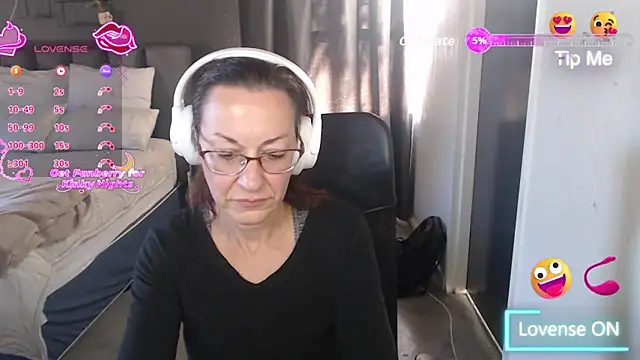 Snapshot of boeslaboes1 chatting on May 10, 2026, 5:33 am boeslaboes1 online show from May 10, 2026, 5:33 am