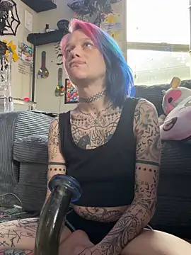 trashbrat online show from April 24, 2026, 12:40 pm