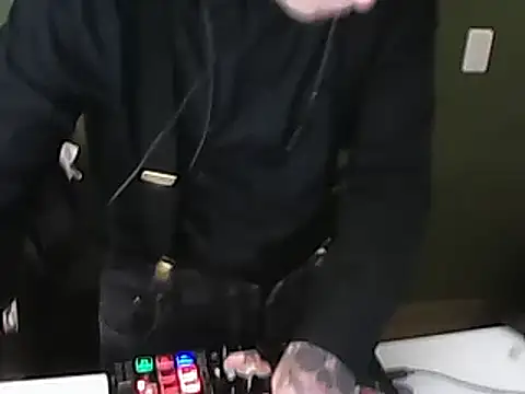 justthetip4209 online show from March 11, 2025, 1:45 pm