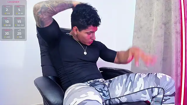 Maximoscott online show from March 1, 2025, 6:11 pm