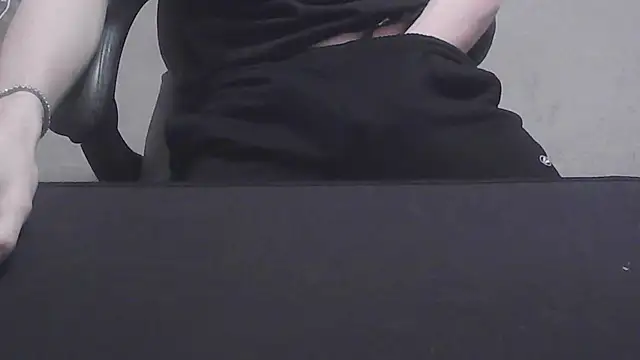 LoveFun02 online show from December 2, 2025, 5:36 pm