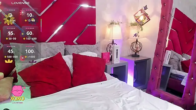 Snapshot of VeronicaOlson_ chatting on November 28, 2025, 3:39 am VeronicaOlson online show from November 28, 2025, 3:39 am