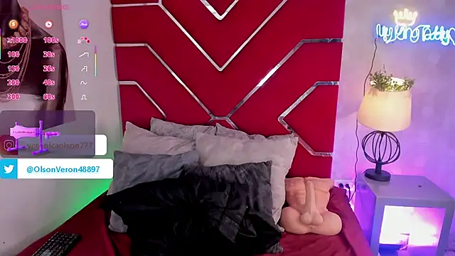 VeronicaOlson  online show from January 19, 2026, 4:49 am