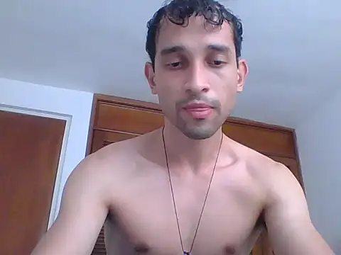 jovenvergonguapo09 online show from April 27, 2026, 6:28 pm