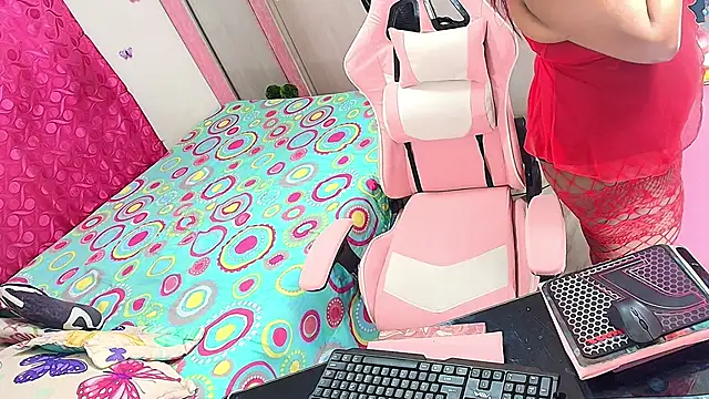 kimberly bellu online show from December 21, 2025, 8:53 pm