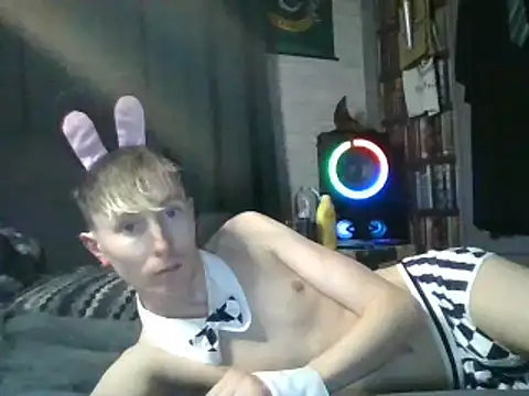 Slytherin-Boy009 online show from January 12, 2025, 5:33 pm