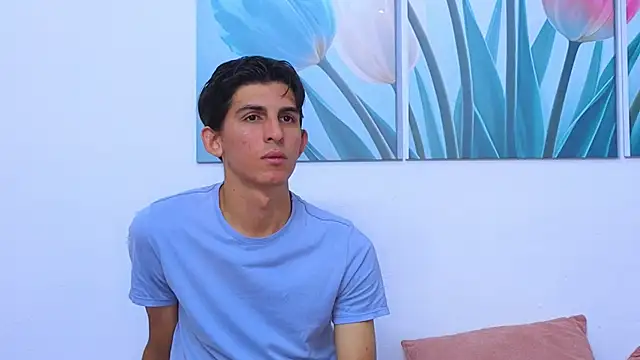 Snapshot of Ana_and_Leo chatting on November 22, 2025, 2:49 pm Ana and Leo online show from November 22, 2025, 2:49 pm