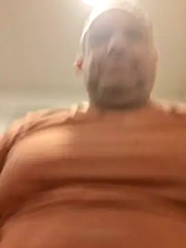 Snapshot of hesjustafriend chatting on June 13, 2026, 10:24 am hesjustafriend online show from June 13, 2026, 10:24 am