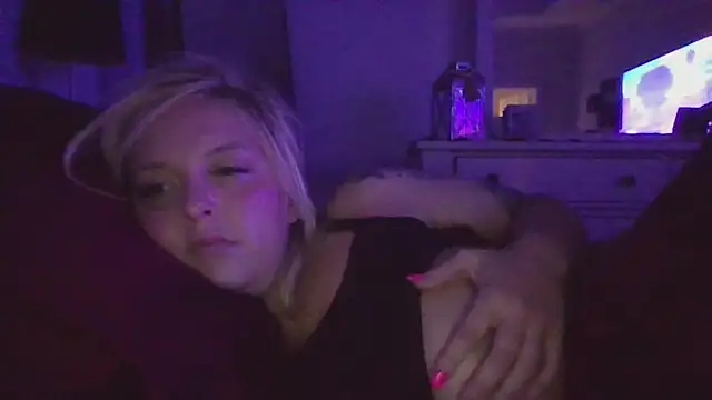 JennaLynn785 online show from February 3, 2025, 12:58 am