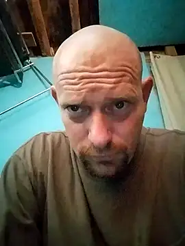 Snapshot of jayjay198080 chatting on February 17, 2025, 1:44 pm jayjay198080 online show from February 17, 2025, 1:44 pm