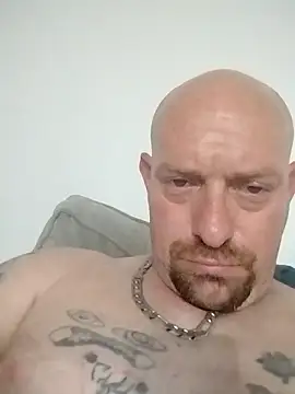 Snapshot of jayjay198080 chatting on February 6, 2025, 2:15 pm jayjay198080 online show from February 6, 2025, 2:15 pm