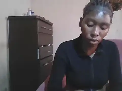 Snapshot of Hotdaily04 chatting on October 8, 2025, 9:22 am Hotdaily04 online show from October 8, 2025, 9:22 am