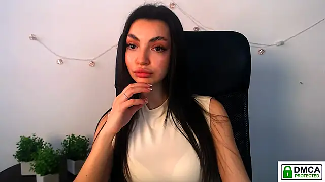 Lexi Jous online show from April 18, 2026, 11:56 am