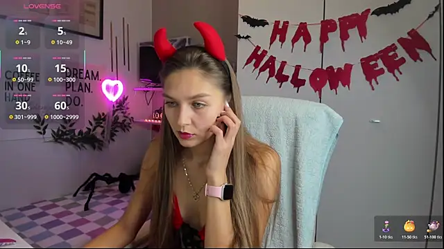 Snapshot of SofiaLolipop chatting on October 29, 2025, 9:36 pm SofiaLolipop online show from October 29, 2025, 9:36 pm