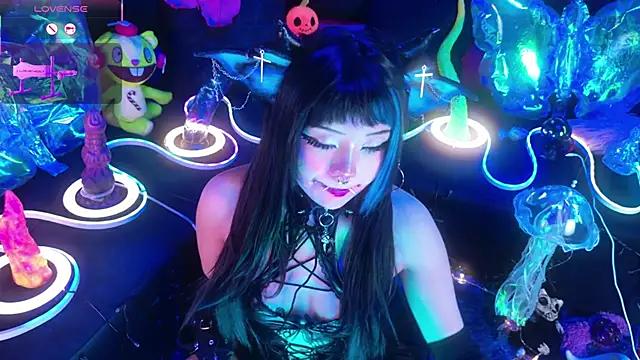 LaytonBox online show from March 19, 2026, 12:38 pm